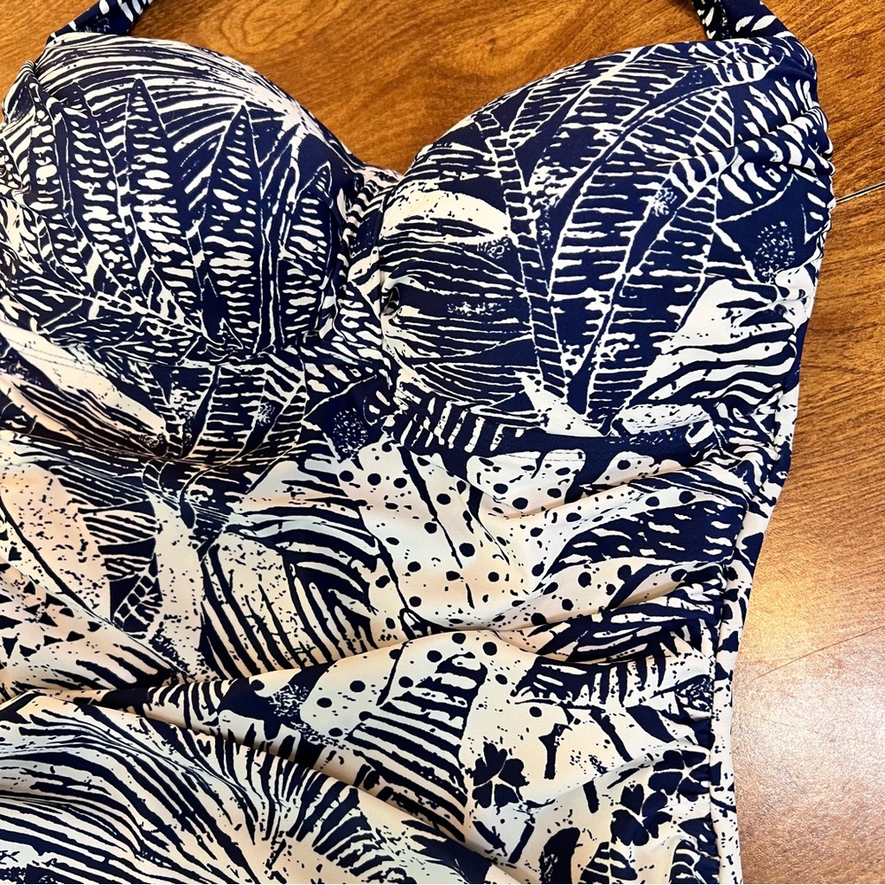 Rose.Marie.Reid Blue white Floral Tropical Print Swimsuit size S - Picture 3 of 9